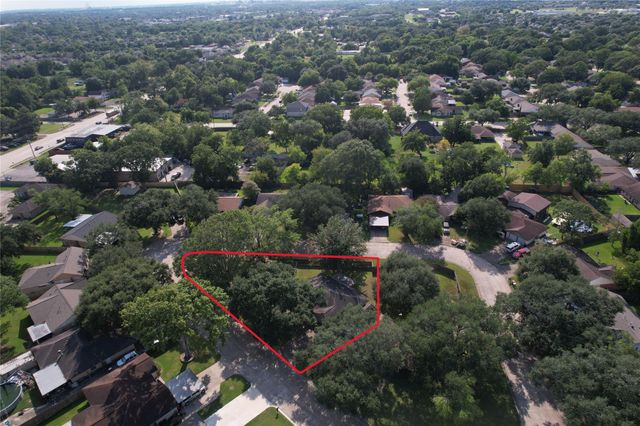 3930 Tumbleweed Lane, Baytown, TX 77521