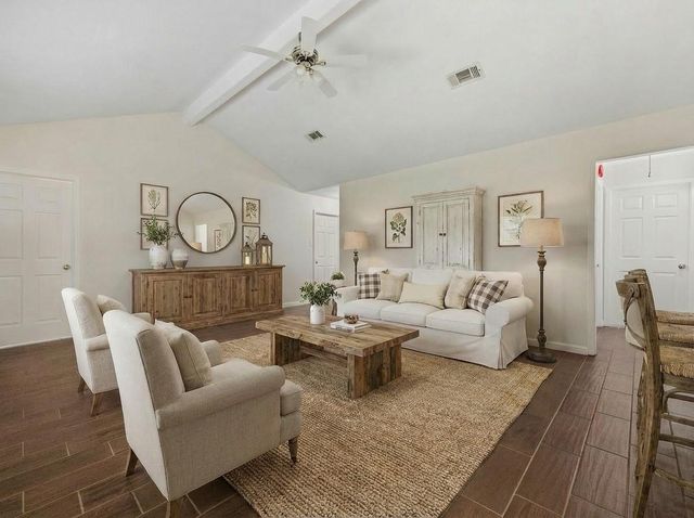 3930 Tumbleweed Lane, Baytown, TX 77521