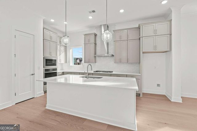 214 Strawberry Lane, Woodstock, GA 30189