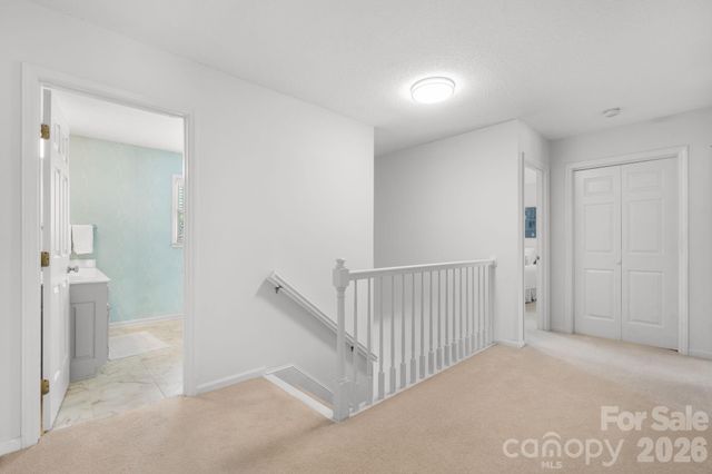 1961 5th Street Lane NW, Hickory, NC 28601