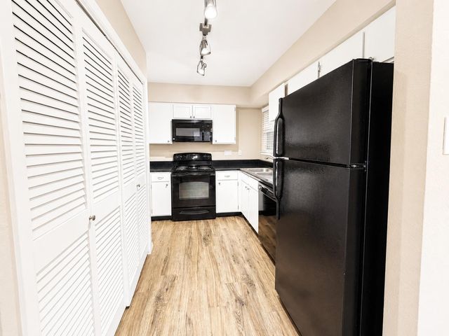 10507 Mellow MDWS 13202, Austin, TX 78750
