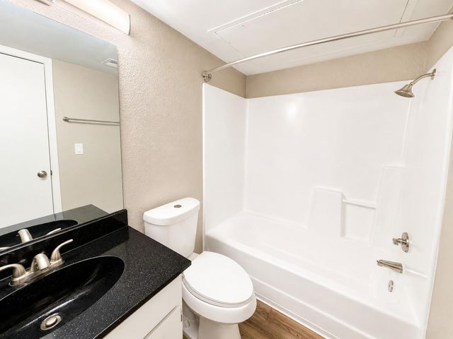 10507 Mellow MDWS 13202, Austin, TX 78750