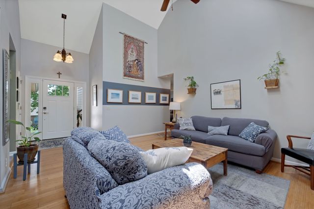105 Peak Hill Cir, Nashville, TN 37211