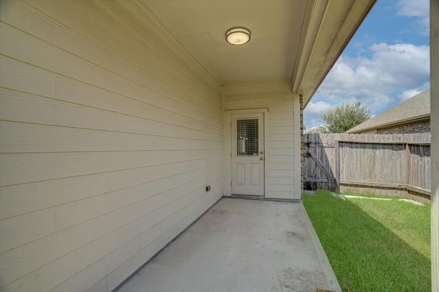 3834 Raintree Village Drive, Katy, TX 77449