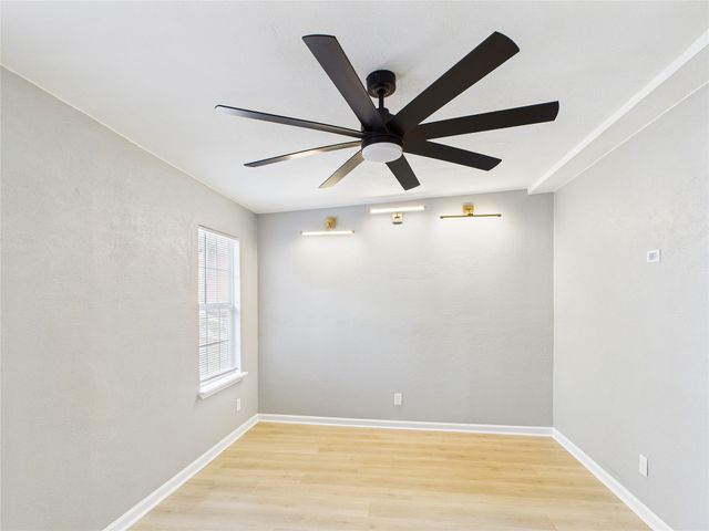 823 Havendon Circle, Dallas, TX 75203