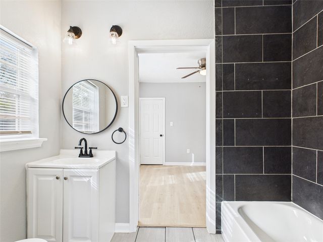 823 Havendon Circle, Dallas, TX 75203