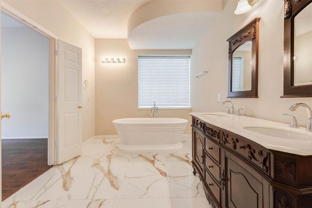 155 Perfidia Drive, Houston, TX 77015