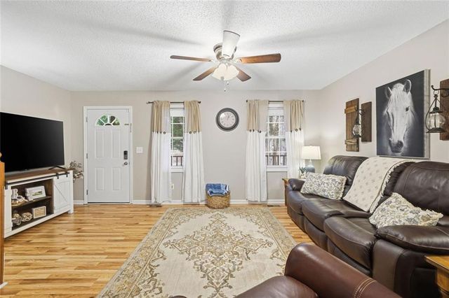 2525 Henderson Mountain Road, Jasper, GA 30143