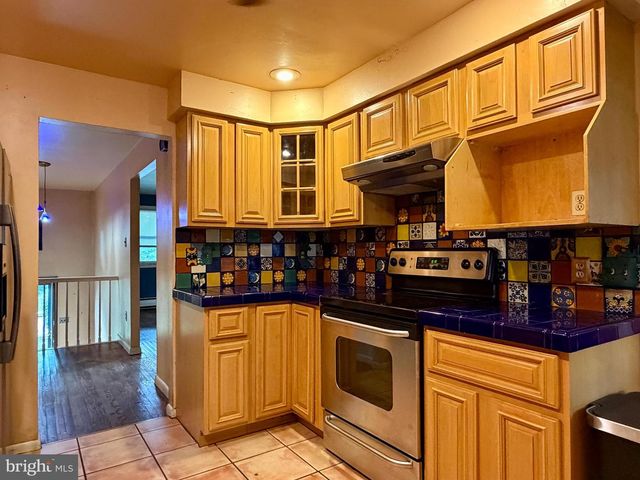 933 WEST AVE, Springfield, PA 19064