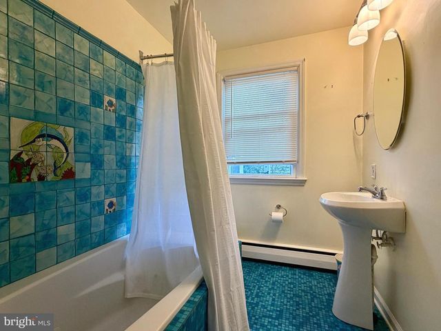 933 WEST AVE, Springfield, PA 19064