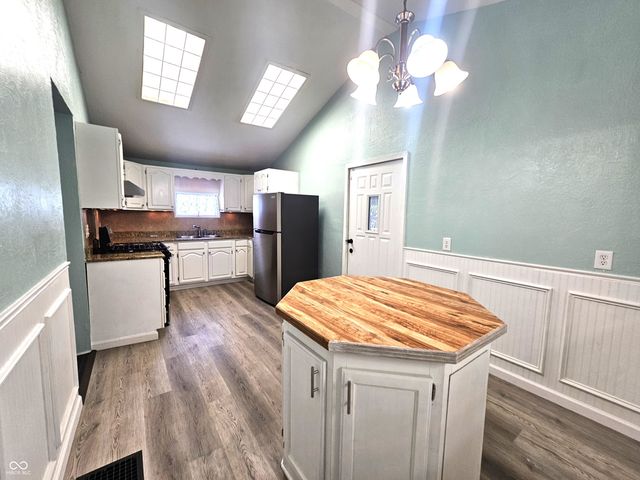 2530 Lincoln Street, Anderson, IN 46016