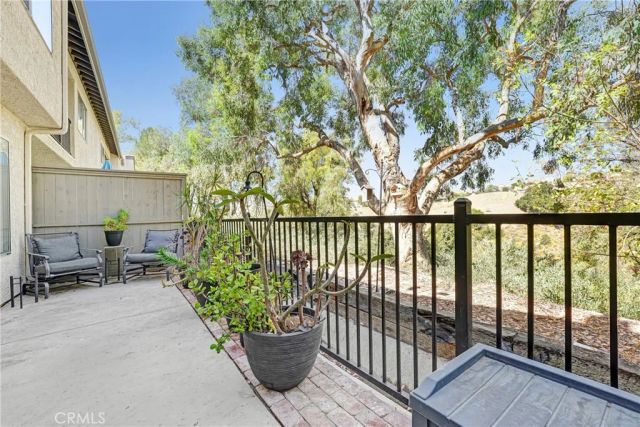 11621 Tampa Avenue 194, Porter Ranch, CA 91326