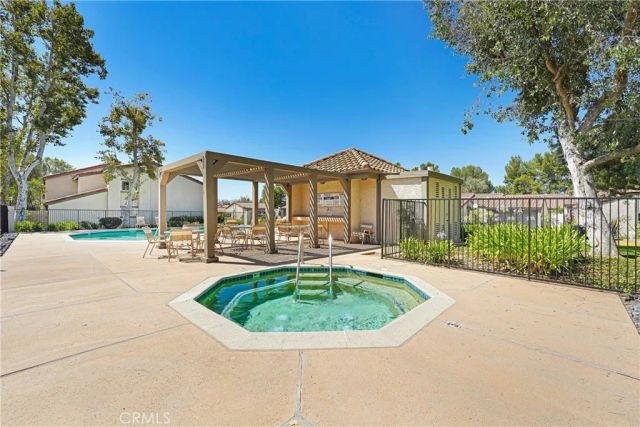 11621 Tampa Avenue 194, Porter Ranch, CA 91326