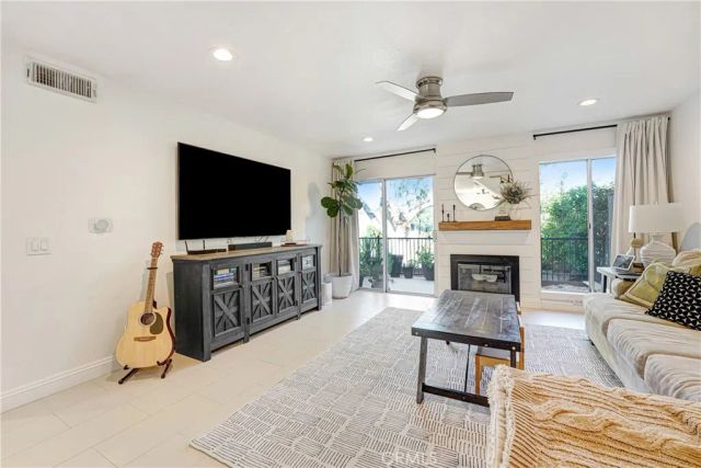 11621 Tampa Avenue 194, Porter Ranch, CA 91326