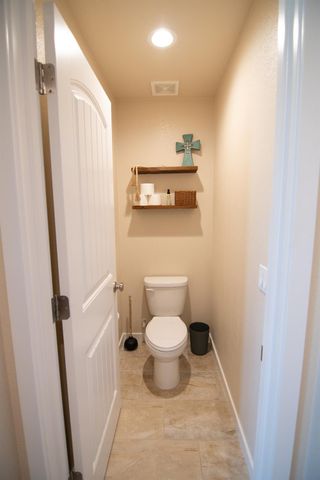 430 Peppercorn Dr, Turlock, CA 95380