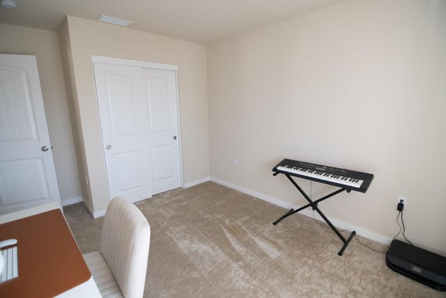 430 Peppercorn Dr, Turlock, CA 95380