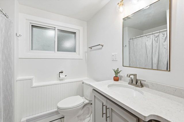 2077 TRUE LANE, Green Bay, WI 54313