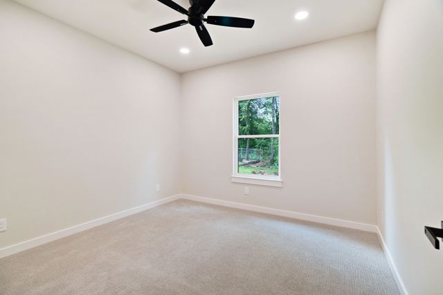 3035 Aiken Drive, Paris, TX 75460