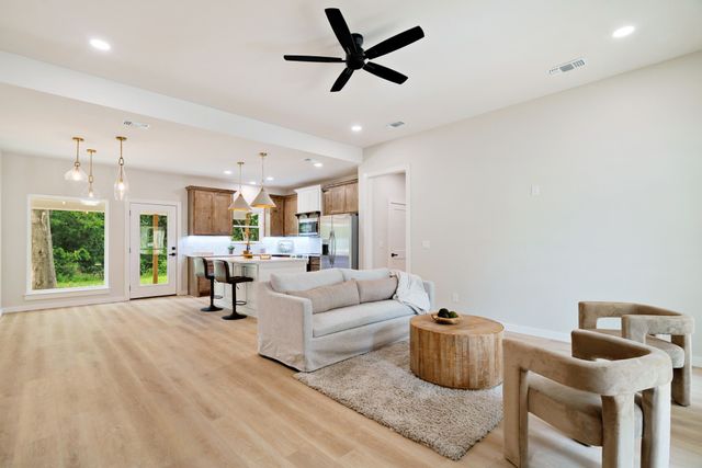 3035 Aiken Drive, Paris, TX 75460