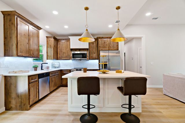 3035 Aiken Drive, Paris, TX 75460