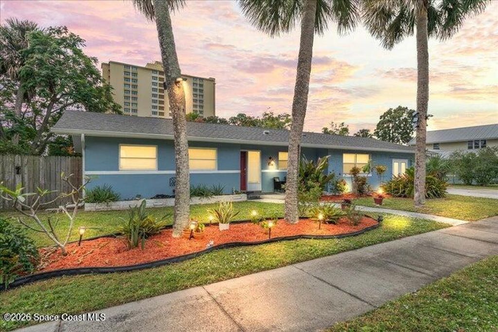637 E Lincoln Avenue, Melbourne, FL 32901