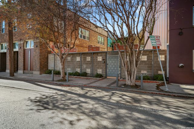 1339 S Flores St Ste 204, San Antonio, TX 78204