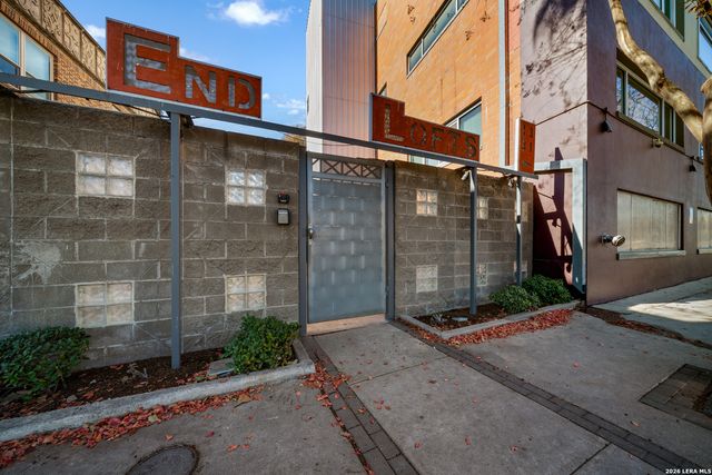 1339 S Flores St Ste 204, San Antonio, TX 78204