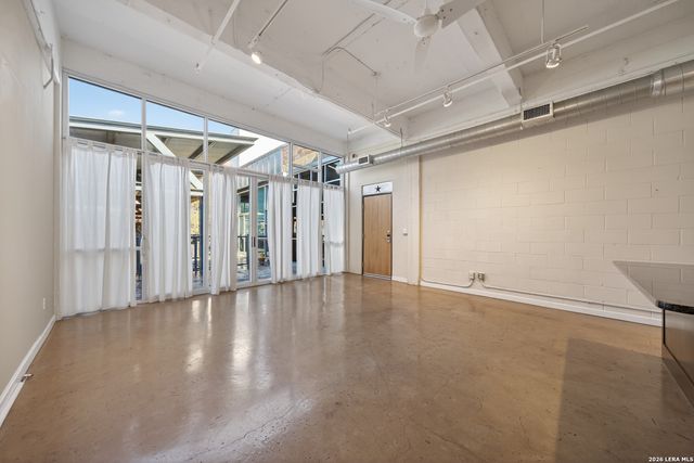 1339 S Flores St Ste 204, San Antonio, TX 78204