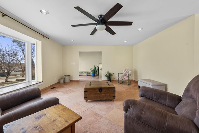 33239 Thompson Road, Afton, OK 74331