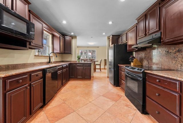 33239 Thompson Road, Afton, OK 74331