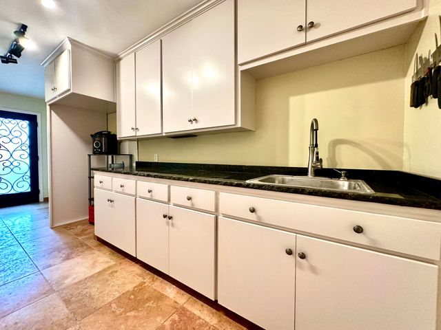 33239 Thompson Road, Afton, OK 74331