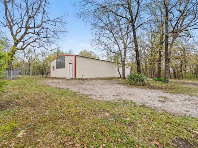 33239 Thompson Road, Afton, OK 74331