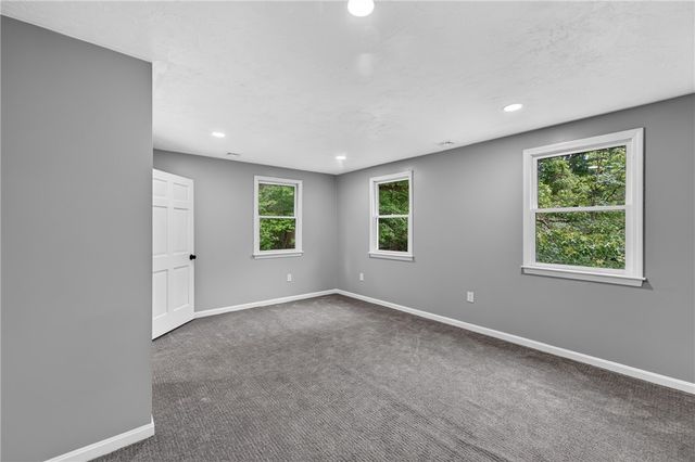 635 Iron Mine Hill Road, North Smithfield, RI 02896