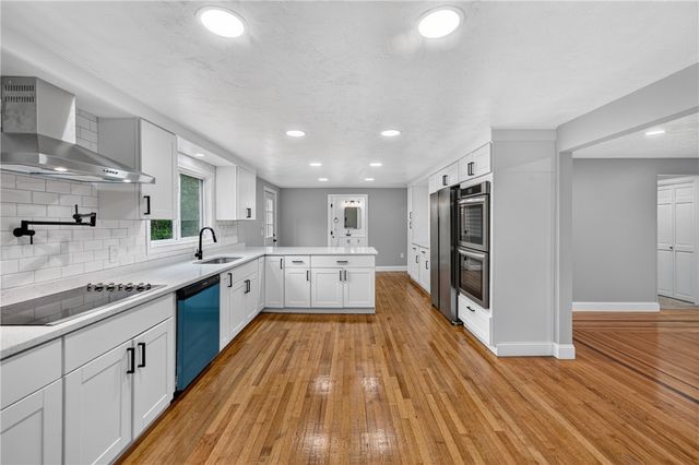 635 Iron Mine Hill Road, North Smithfield, RI 02896