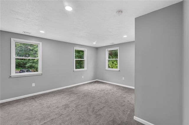 635 Iron Mine Hill Road, North Smithfield, RI 02896