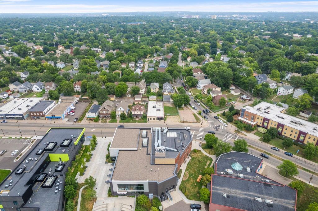 2038 W Broadway Avenue, Minneapolis, MN 55411 — photo 4