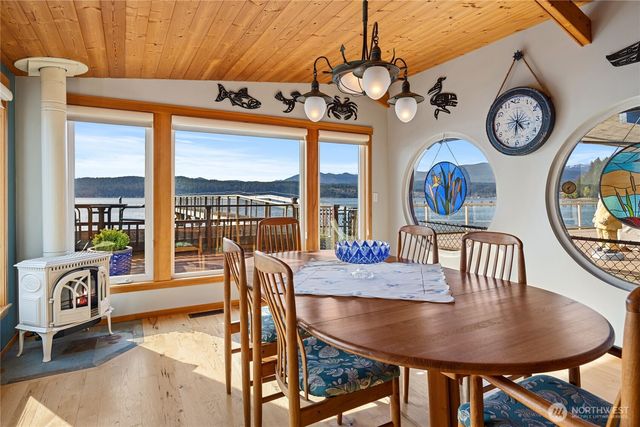 18511 NE North Shore Road, Tahuya, WA 98588