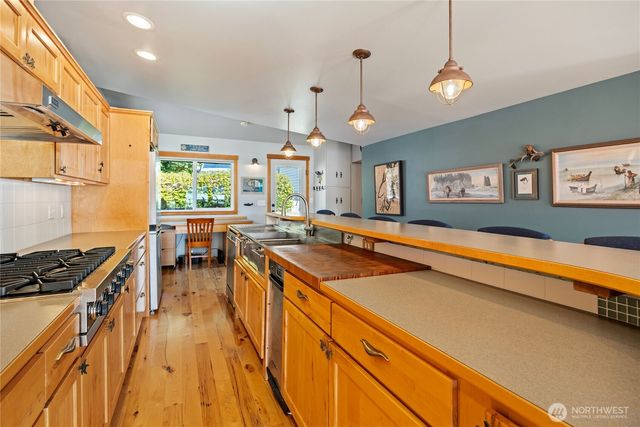 18511 NE North Shore Road, Tahuya, WA 98588