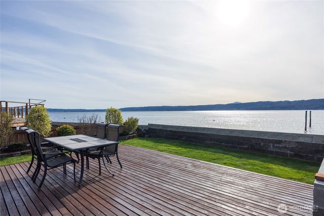 18511 NE North Shore Road, Tahuya, WA 98588