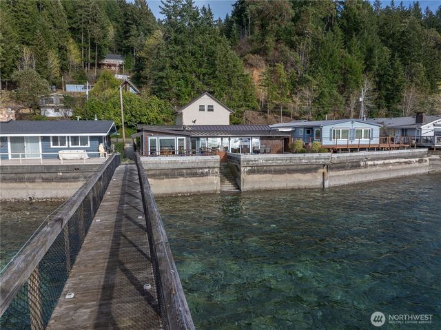 18511 NE North Shore Road, Tahuya, WA 98588