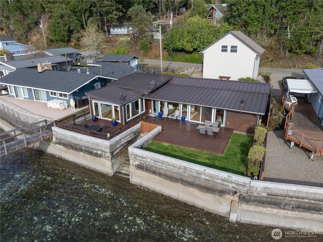 18511 NE North Shore Road, Tahuya, WA 98588