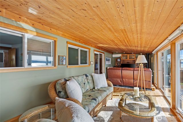 18511 NE North Shore Road, Tahuya, WA 98588
