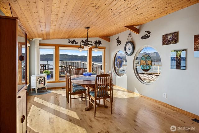 18511 NE North Shore Road, Tahuya, WA 98588