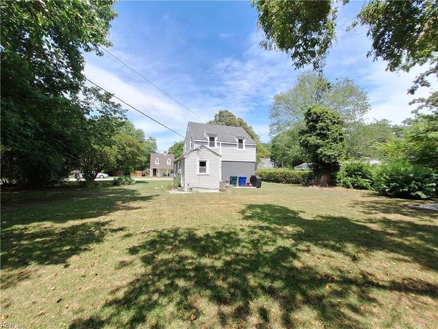 3 S Stuart RD, Newport News, VA 23605