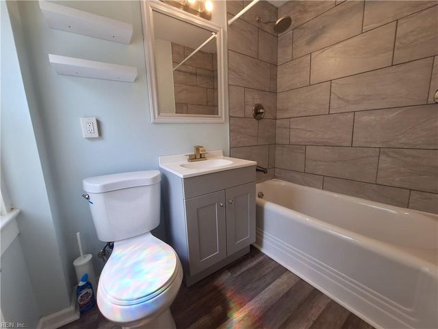 3 S Stuart RD, Newport News, VA 23605