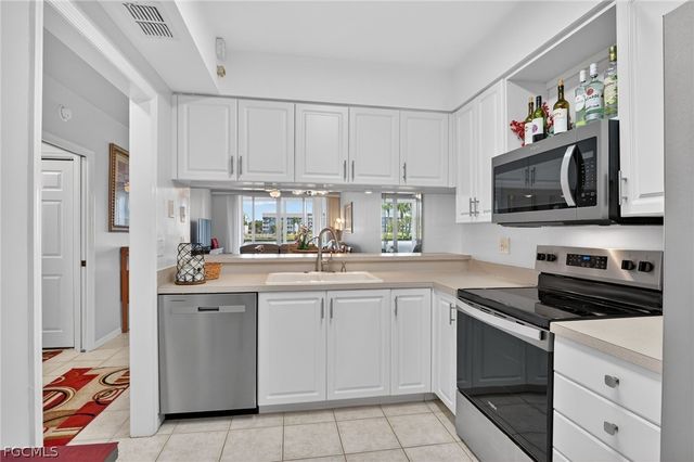 14771 Hole In 1 CIR 106, Fort Myers, FL 33919