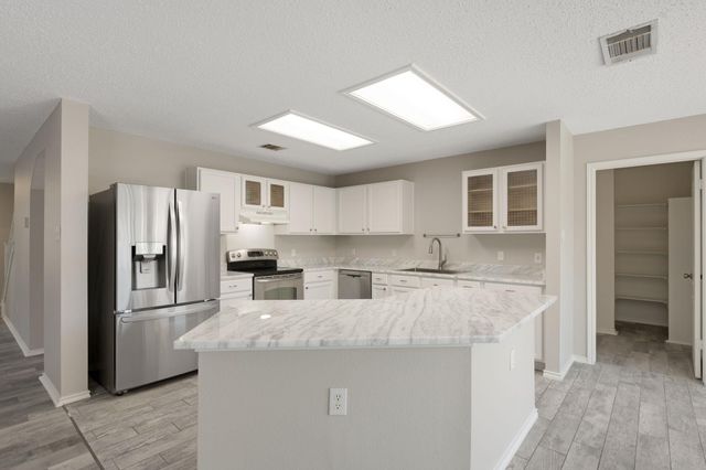 1908 Carriage Club DR, Cedar Park, TX 78613