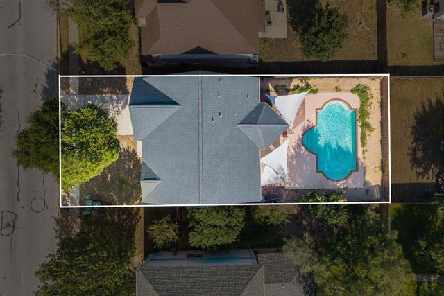 1908 Carriage Club DR, Cedar Park, TX 78613