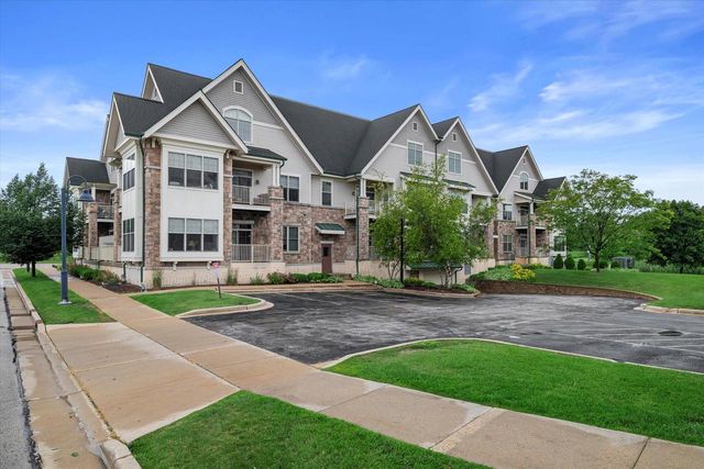 14900 W Wilbur DRIVE #1204, New Berlin, WI 53151