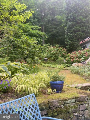 3673 RIVER RD, Lumberville, PA 18933